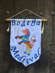 Cata de vino y visita a Bodega Medieval